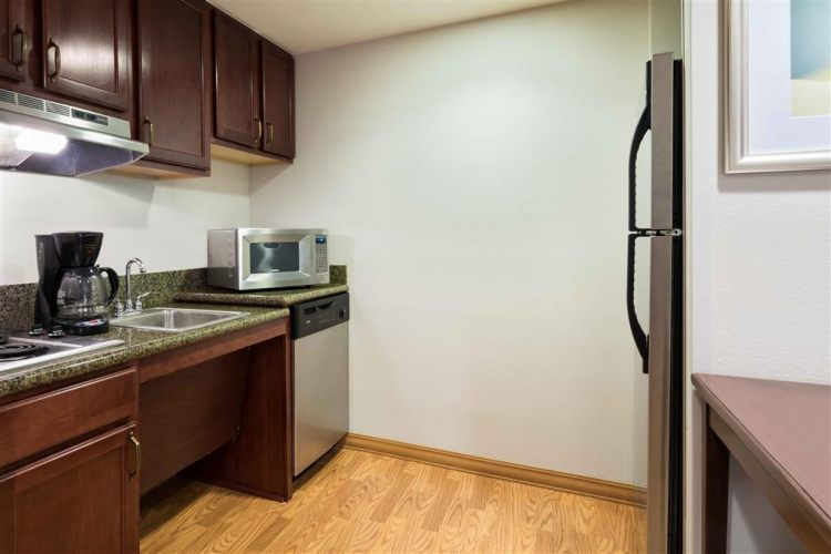 Homewood Suites by Hilton Tampa Airport - Westshore , FL 33607 near Tampa Cruise Port View Point 15