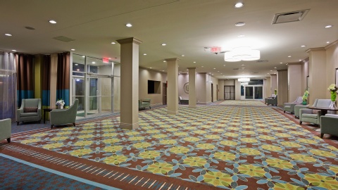 DoubleTree by Hilton Pointe Claire Montreal Airport West , QC H9R1C2 near Montreal-Pierre Elliott Trudeau Int. Airport View Point 14