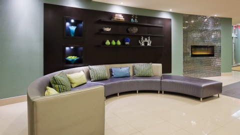 DoubleTree by Hilton Pointe Claire Montreal Airport West , QC H9R1C2 near Montreal-Pierre Elliott Trudeau Int. Airport View Point 18