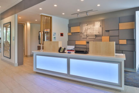 Holiday Inn Express & Suites Omaha Airport, an IHG Hotel , NE 51510 near Eppley Airfield View Point 7