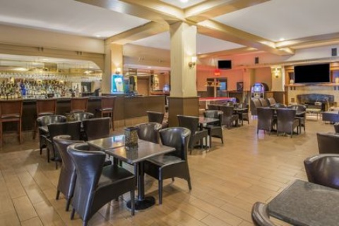 Armon Plaza Montreal Airport Trademark Collection by Wyndham , QC PQ H4T 1E3 near Montreal-Pierre Elliott Trudeau Int. Airport View Point 15