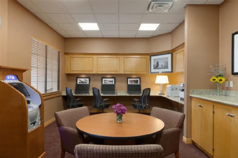 Embassy Suites Kansas City International Airport , MO 64153 near Kansas City International Airport View Point 8