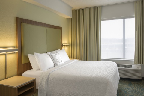 The Beacon Charlotte Airport by IHG , NC 28208 near Charlotte/douglas International Airport View Point 16