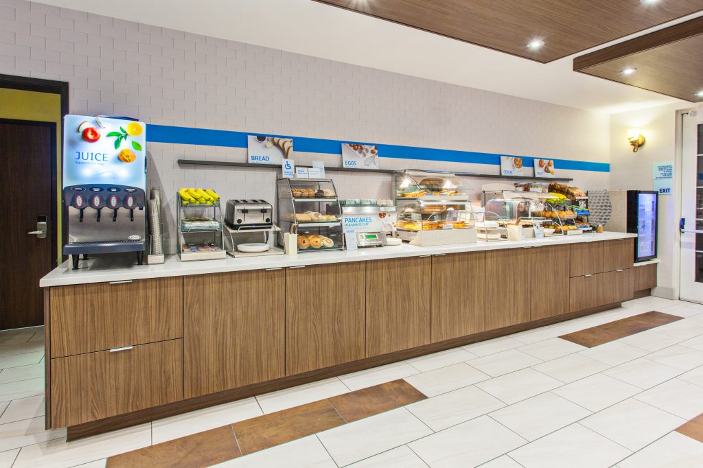 Holiday Inn Express & Suites Oakland - Airport, an IHG Hotel , CA 94603 near Oakland International Airport View Point 7