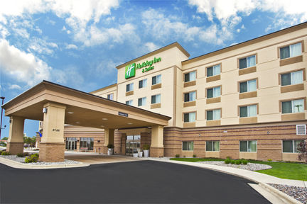 Holiday Inn Green Bay - Stadium, an IHG Hotel , WI 54304 near Green Bay Austin Straubel International Airport View Point 1