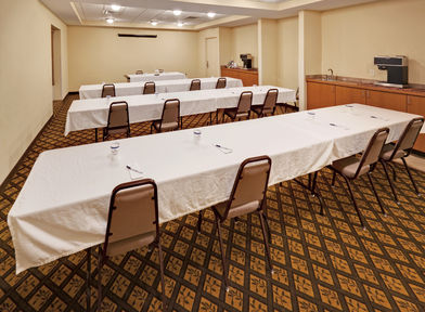 Candlewood Suites Omaha Airport, an IHG Hotel , NE 68110 near Eppley Airfield View Point 8
