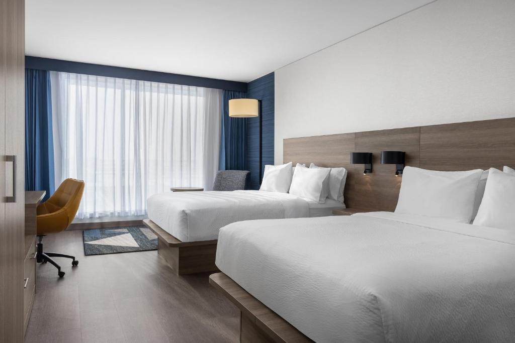 Holiday Inn Express Montreal Airport - St-Laurent by IHG , QC H4S 1C8 near Montreal-Pierre Elliott Trudeau Int. Airport View Point 15