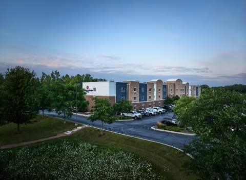 Candlewood Suites Milwaukee Airport-Oak Creek by IHG , WI 53154 near General Mitchell International Airport View Point 12