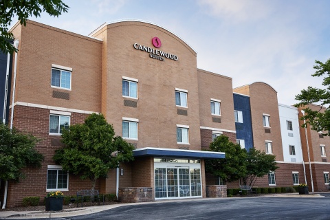 Candlewood Suites Milwaukee Airport-Oak Creek by IHG , WI 53154 near General Mitchell International Airport View Point 11