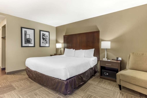 Comfort Inn and Suites Sea-Tac Airport , WA 98188 near Seattle-tacoma International Airport View Point 14