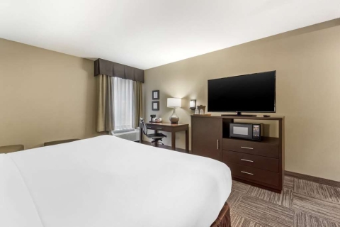 Comfort Inn and Suites Sea-Tac Airport , WA 98188 near Seattle-tacoma International Airport View Point 16