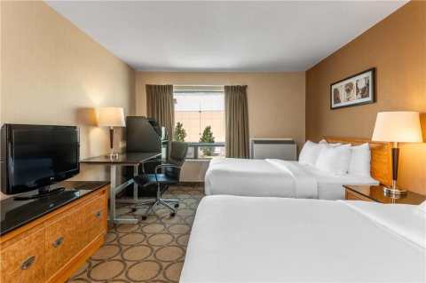 COMFORT INN REGINA , SK S4Z 1A4 near Regina International Airport View Point 10