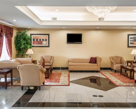 Comfort Suites near Indianapolis Airport , IN 46241 near Indianapolis International Airport View Point 8
