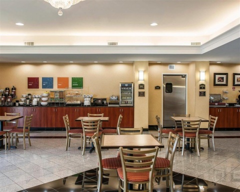 Comfort Suites near Indianapolis Airport , IN 46241 near Indianapolis International Airport View Point 14