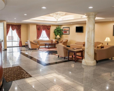 Comfort Suites near Indianapolis Airport , IN 46241 near Indianapolis International Airport View Point 7