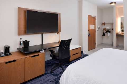 Fairfield Inn and Suites by Marriott Arlington Near Six Flags , TX 76006 near Dallas-fort Worth International Airport View Point 15