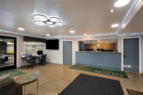 Quality Inn SeaTac Airport-Seattle , WA 98188 near Seattle-tacoma International Airport View Point 2