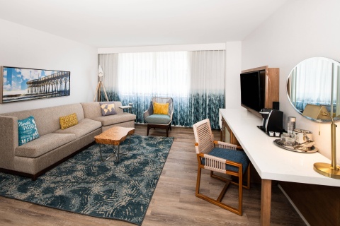 Renaissance Newport Beach Hotel , CA 92660 near John Wayne Airport (orange County Airport) View Point 21