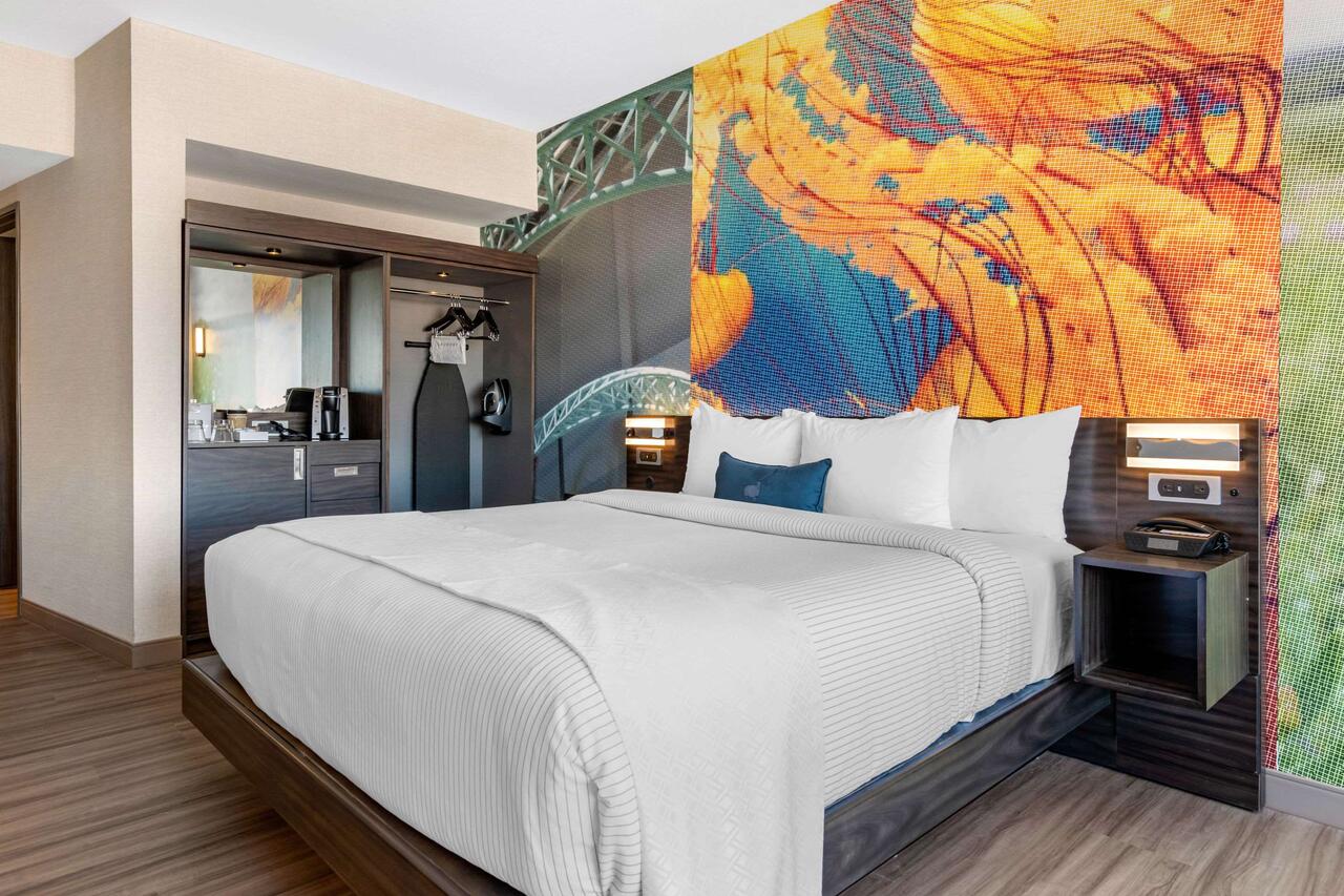 Cambria Hotel Bloomington Mall of America  , MN 55425 near Minneapolis-saint Paul International Airport (wold-chamberlain Field) View Point 8
