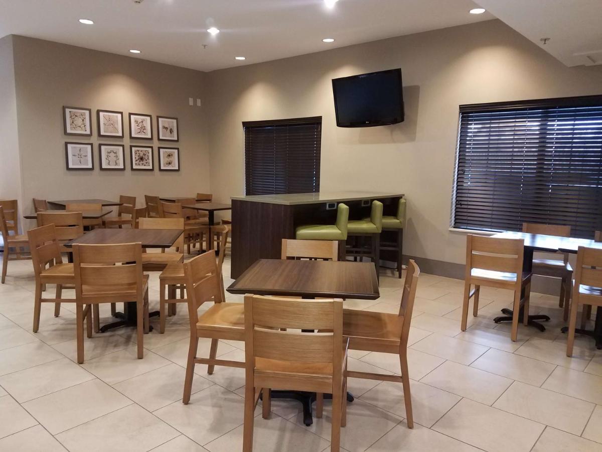 Country Inn And Suites Indianapolis Airport South , IN 46221 near Indianapolis International Airport View Point 9