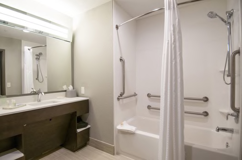 Holiday Inn New Orleans Airport North , LA 70062 near Louis Armstrong New Orleans International Airport  View Point 6