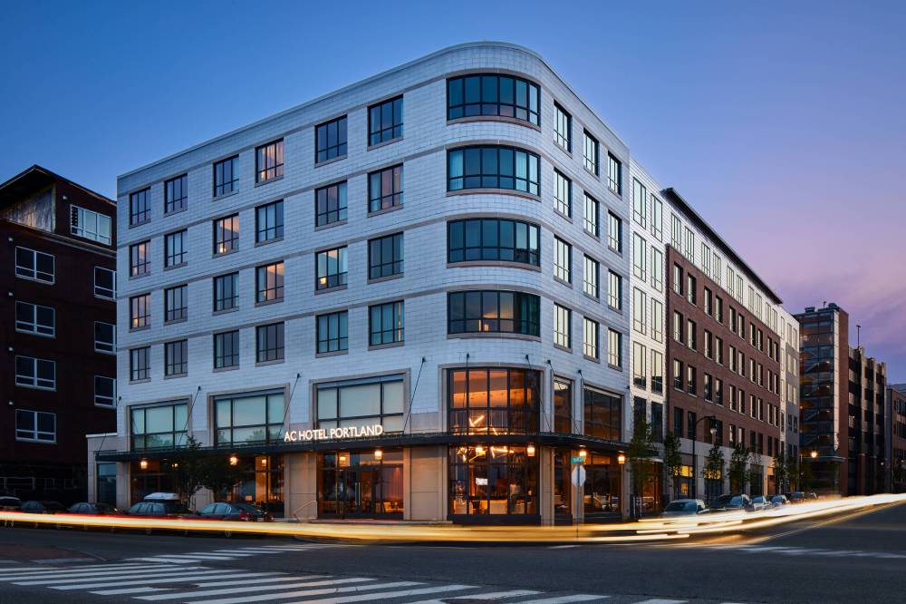 Ac Hotel By Marriott Portland Downtown Waterfront Me 2