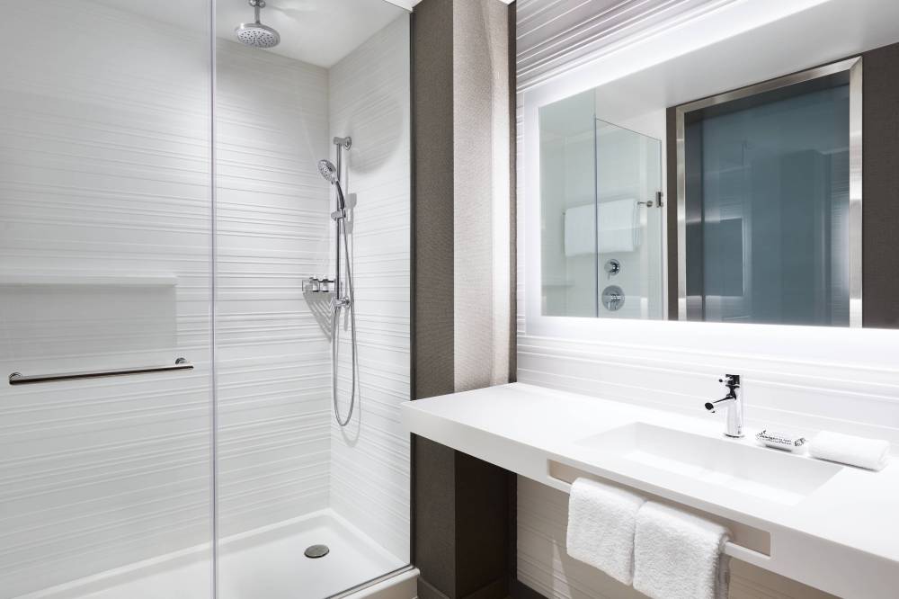 Ac Hotel By Marriott Portland Downtown Waterfront Me 1