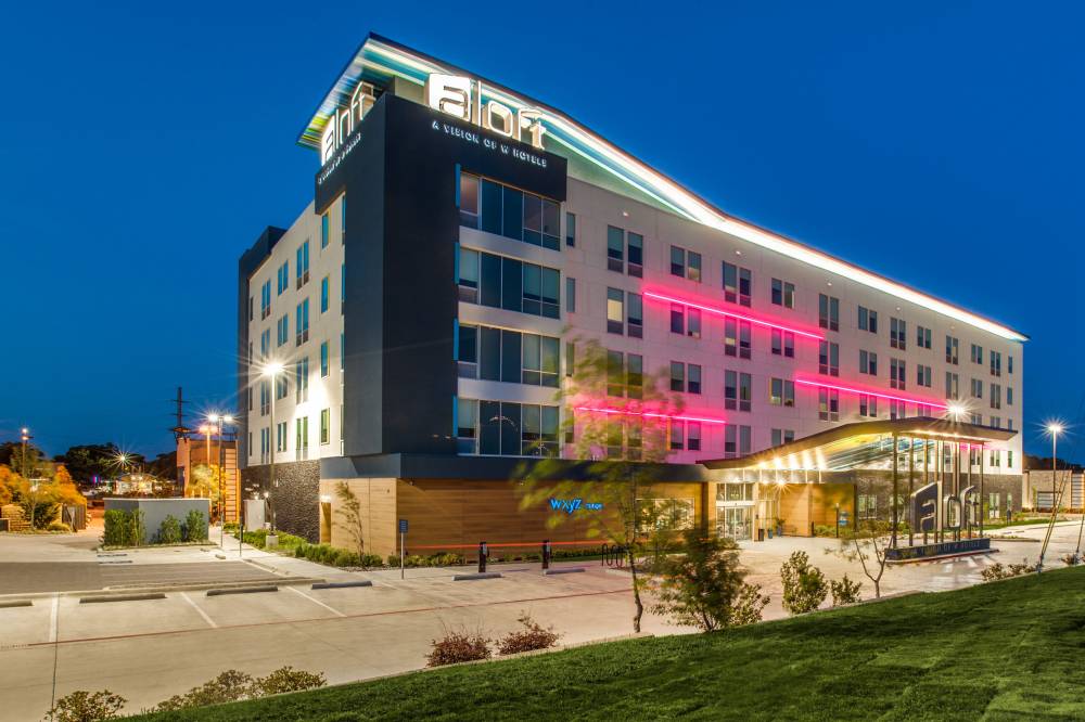 Aloft Dallas Arlington Entertainment District 2