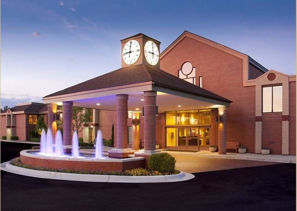 Ann Arbor Regent Hotel & Suite 1
