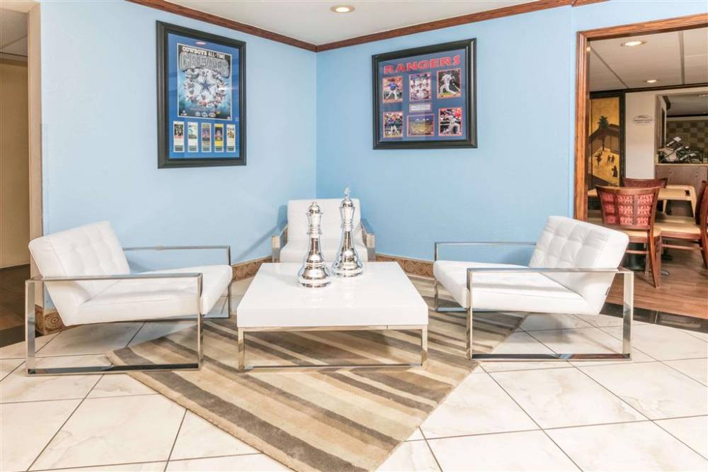 Baymont By Wyndham Arlington At Six Flags Dr 3