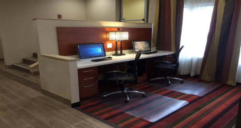 Best Western Mountaineer Inn 3