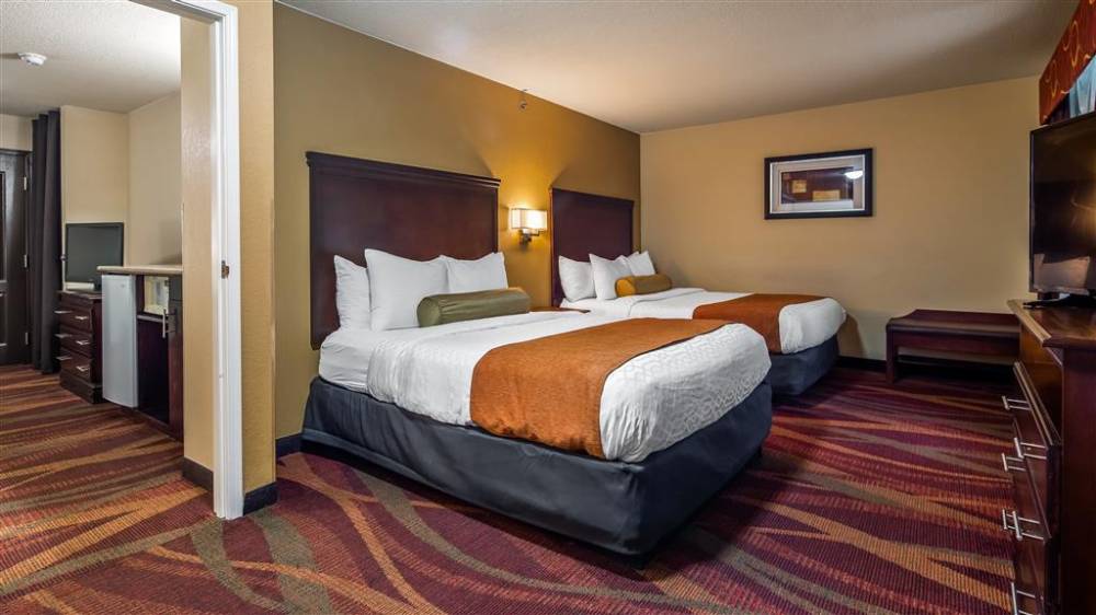 Best Western Plus Fort Wayne Inn & Suites North 3