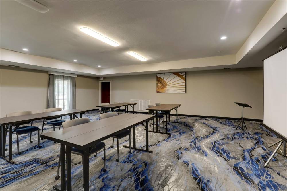Best Western Plus Las Colinas Inn & Suites 5