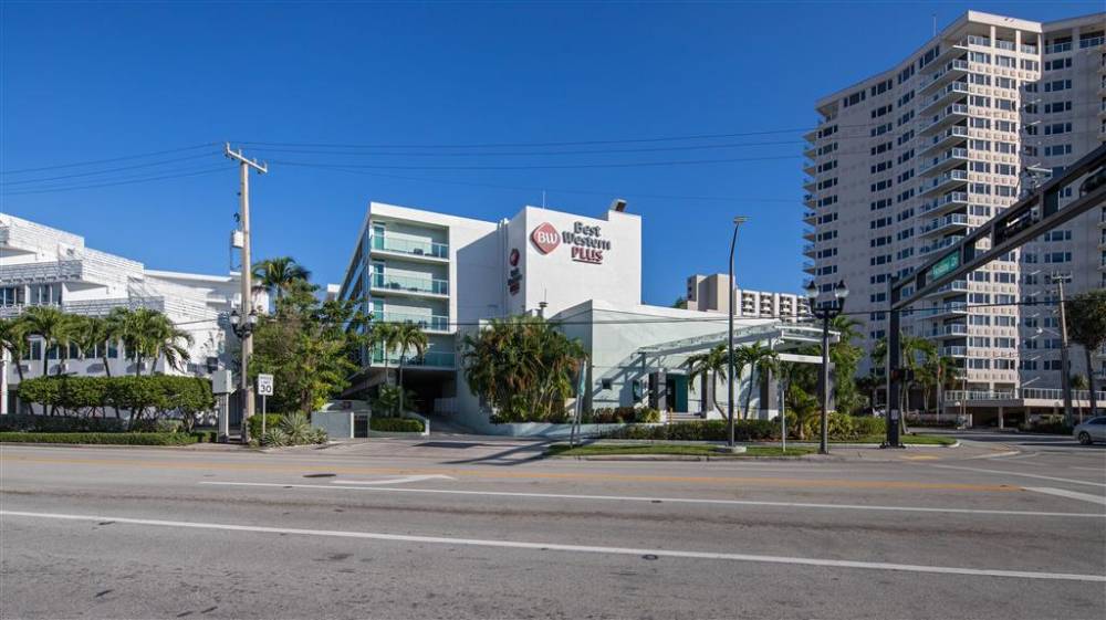 Best Western Plus Oceanside Inn 1