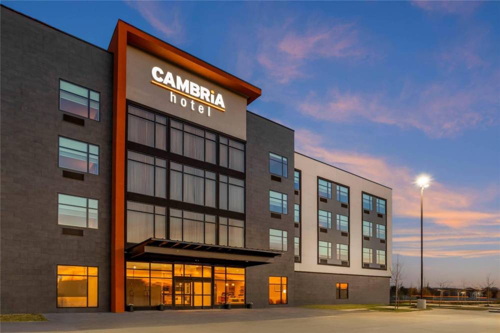 Cambria Hotel Euless - Dfw Airport South 2