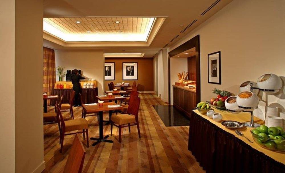 Cambridge Suites Toronto 7