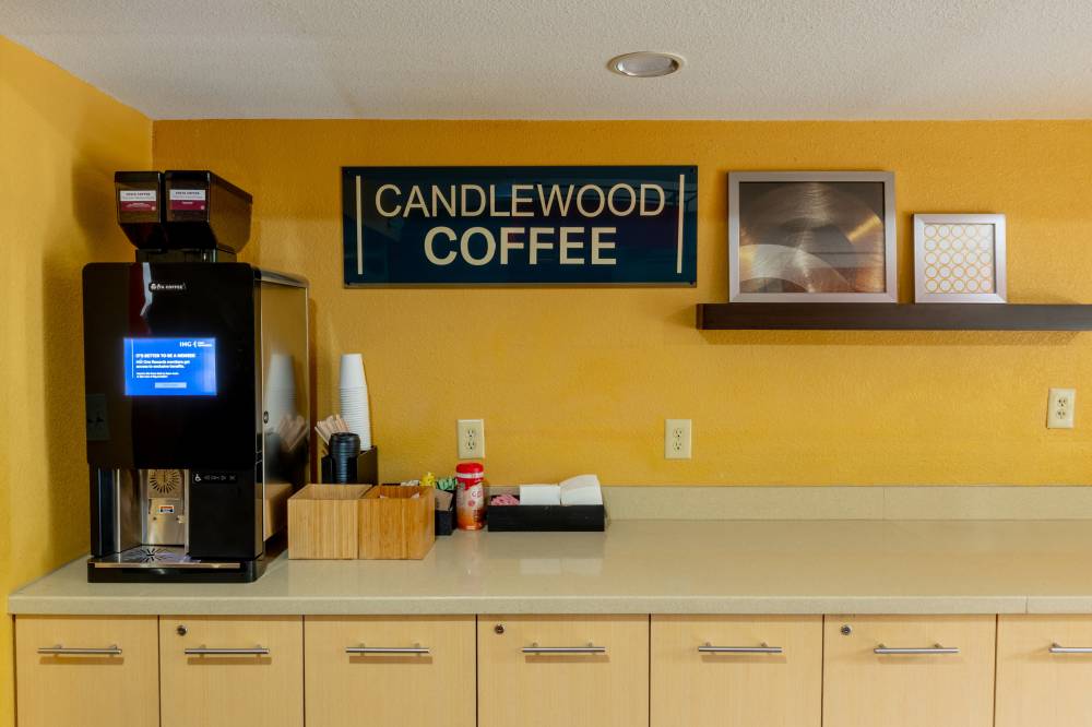 Candlewood Stes Bedford By Ihg 6