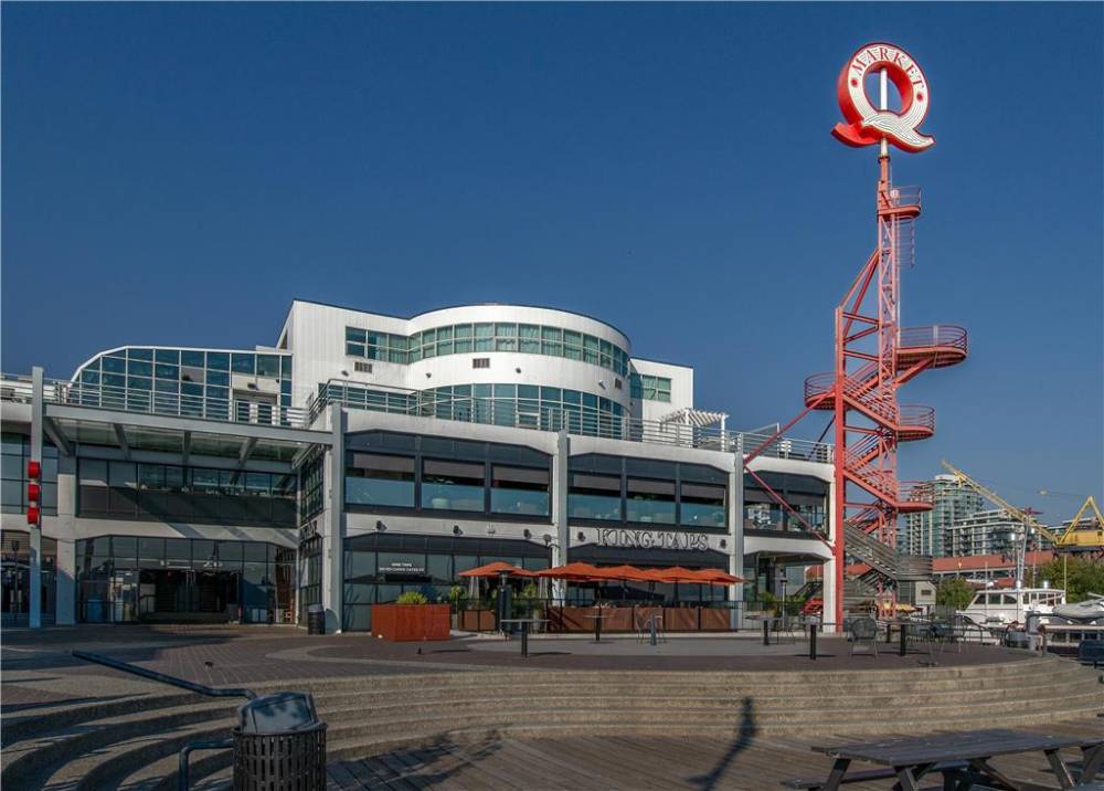 Coast Lonsdale Quay Hotel 1