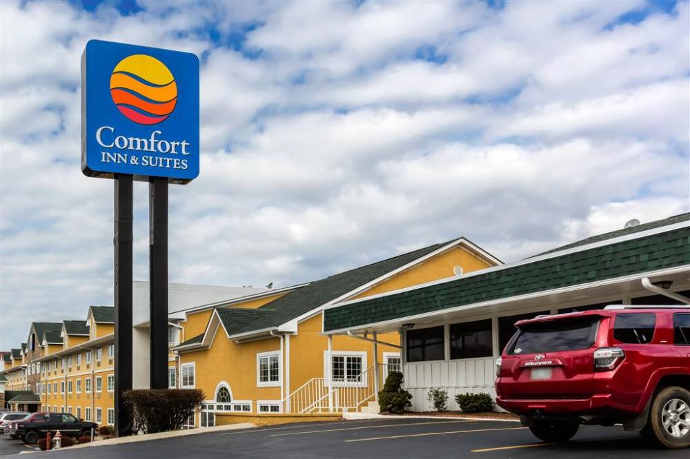 Comfort Inn And Suites Nashville Near Tanger Outlets 2