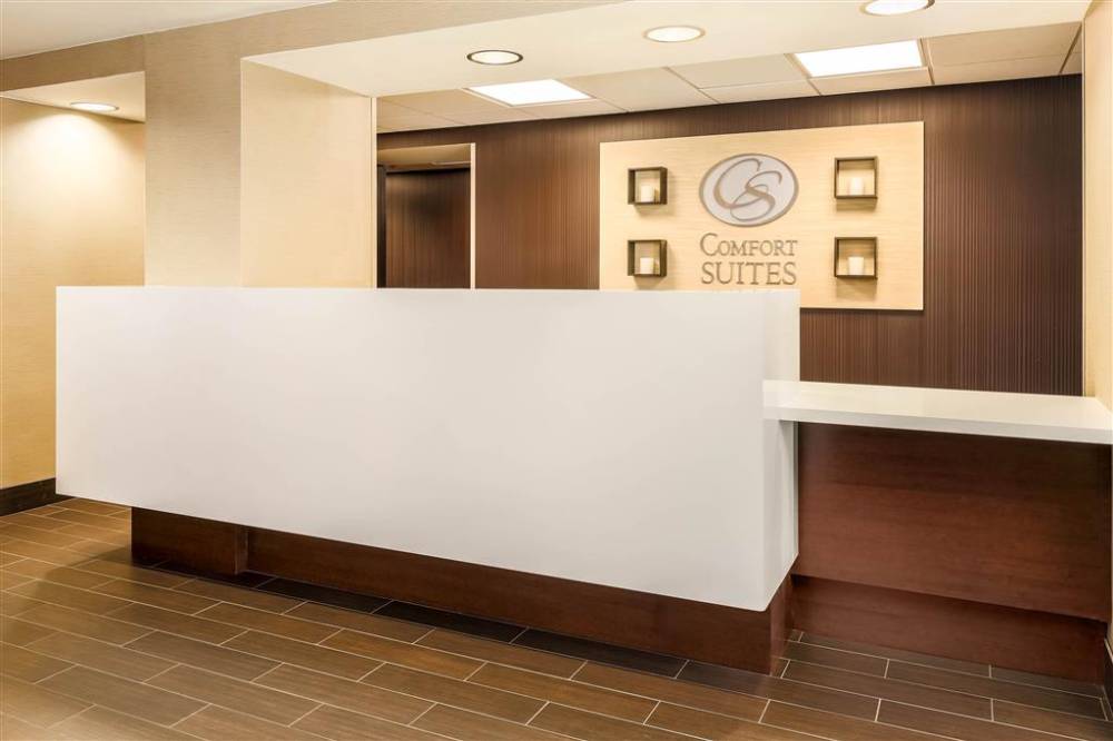 Comfort Suites Dfw N/grapevine 6