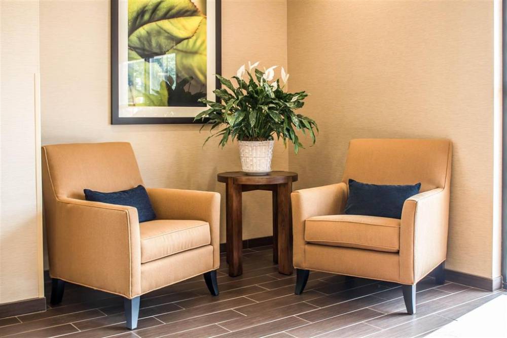 Comfort Suites Hartville-north Canton 9