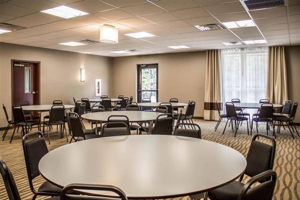 Comfort Suites Hartville-north Canton 5