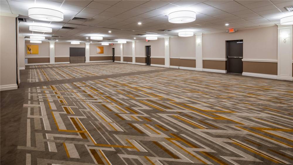 Cottonwood Airport And Expo Hotel Louisville  1