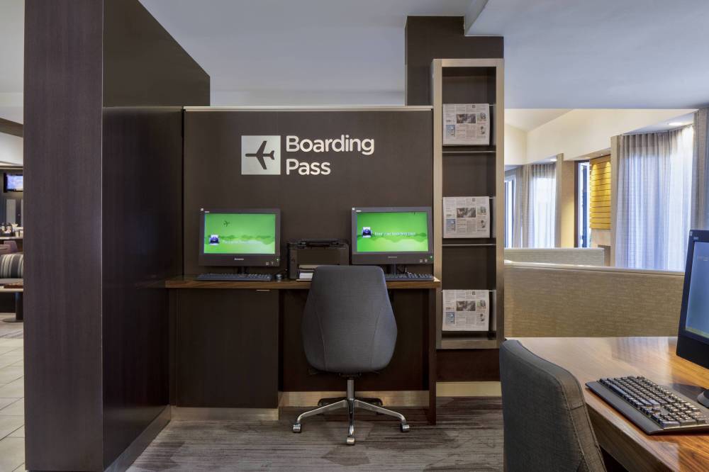 Courtyard By Marriott Dallas Arlington Entertainment District 2