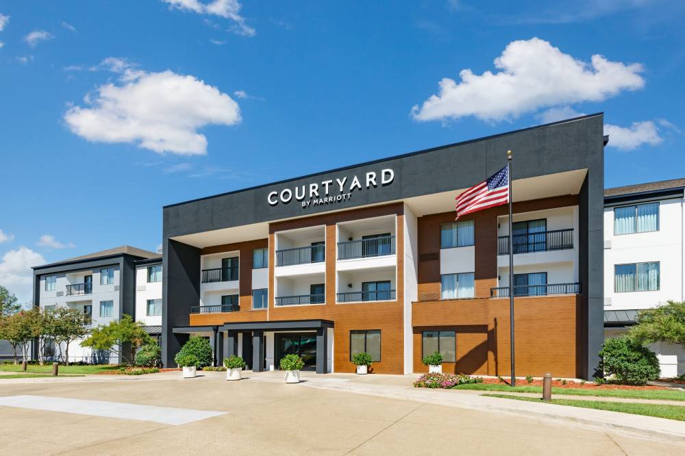 Courtyard By Marriott Dallas Lewisville 4