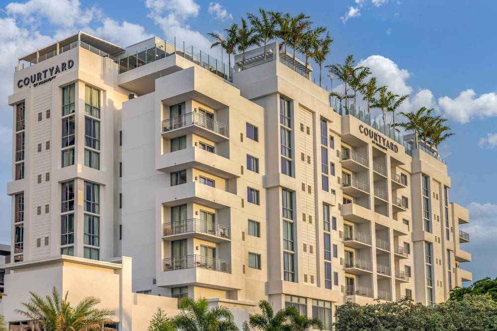 Courtyard By Marriott Fort Lauderdale Downtown 1