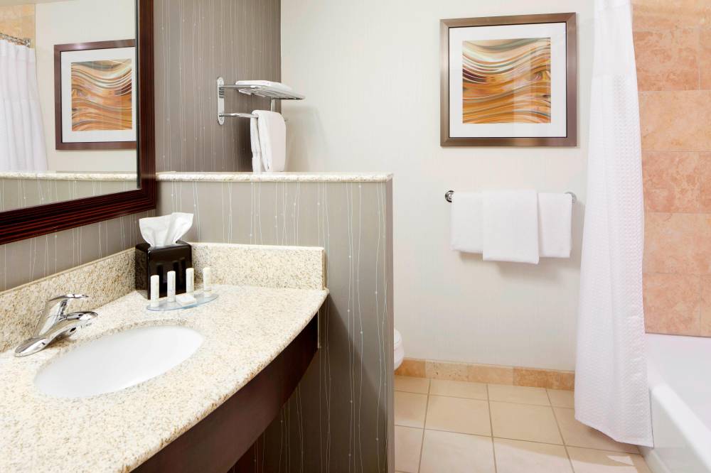 Courtyard By Marriott Pittsburgh Airport Settlers Ridge 1