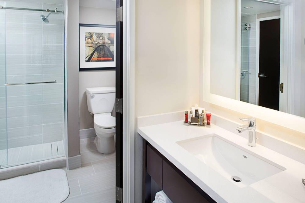 Dallas Marriott Suites Medical Market Center 5