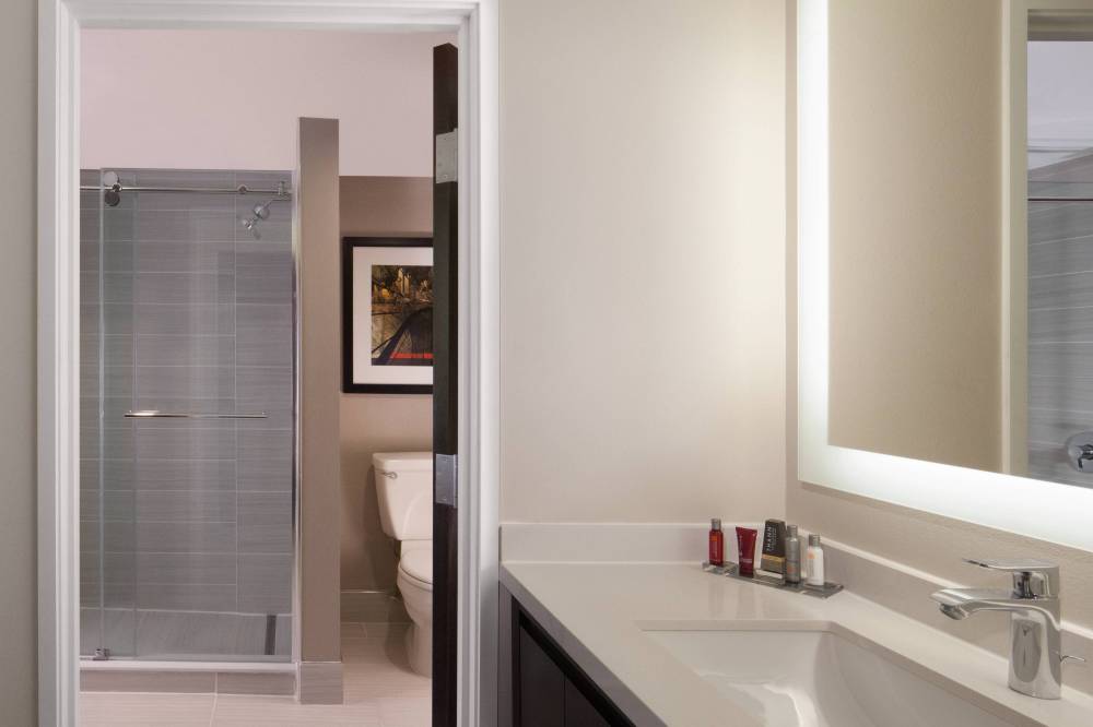 Dallas Marriott Suites Medical Market Center 1