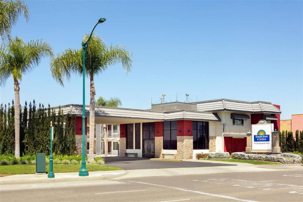 Days Inn Anaheim At Disneyland 1
